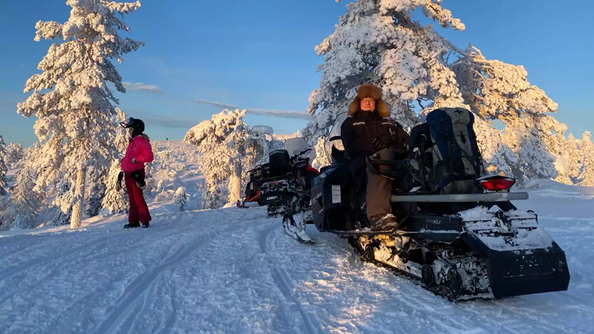 Sneeuwscootertocht naar de oude molenplaats