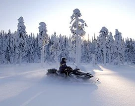 iso-syote-sneeuwscooter-ijsvissen