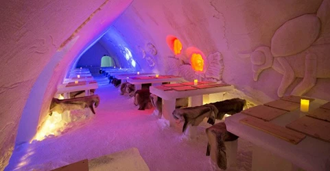 driegangendiner-ijsrestaurant-lapland